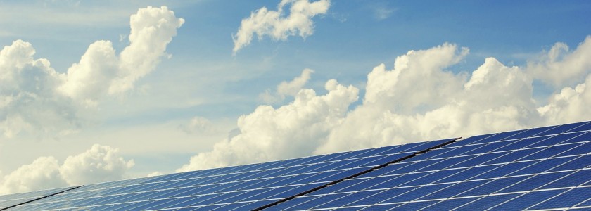 Un Vistazo al Futuro Sostenible: BMS y Colectores fotovoltaicos - Jácena