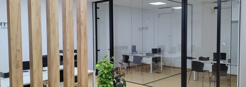 Transformando Espacios: Innovación con Tabiques Móviles y Renovación de Instalaciones - Jácena Transformando Espacios: Innovación con Tabiques Móviles y Renovación de Instalaciones - Jácena
